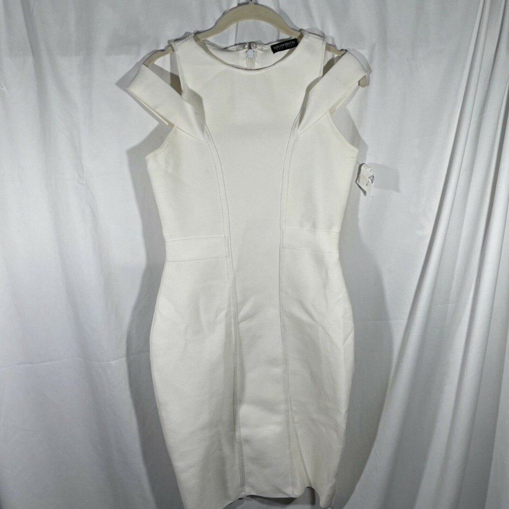 NWD SENTIMENTAL NY [SZ Medium ] Cold Shoulder‎ Body-Con Dress in Ivory
